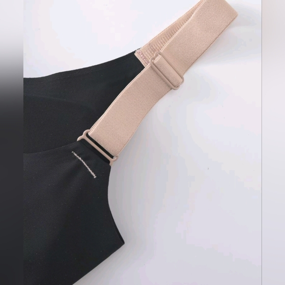 Tic Tok wireless seamless bra "4XL" 32B? - Picture 6 of 8